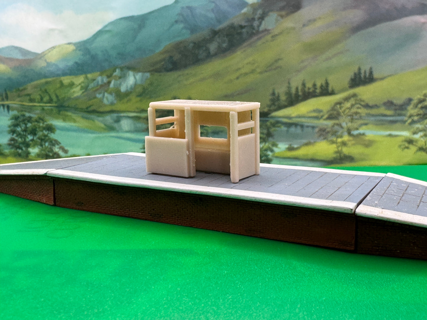 2PK N Gauge Modern Platform Shelter – 1:148 Scale | Resin 3D Printed | UK Style