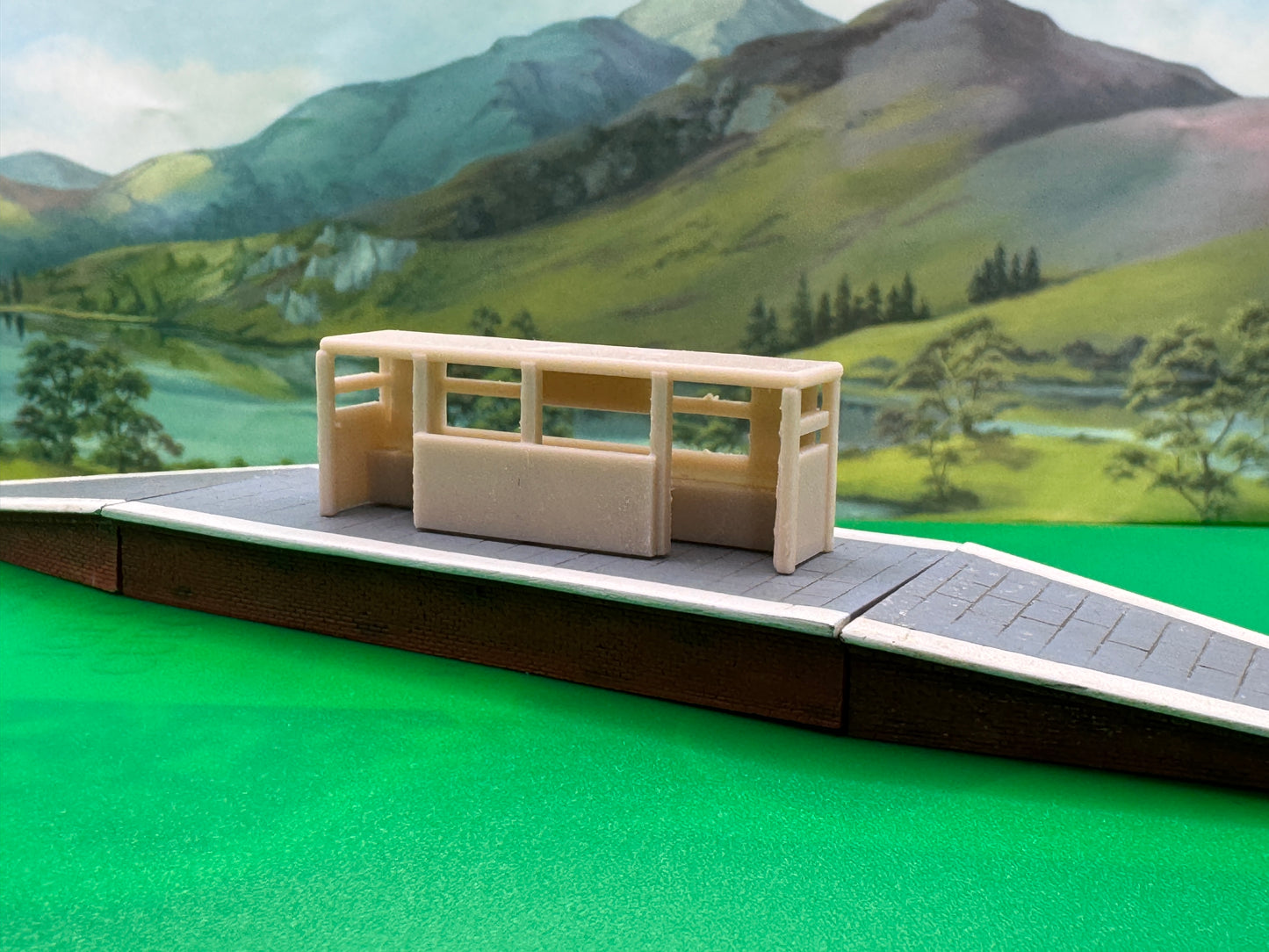 2PK N Gauge Modern Platform Shelter – 1:148 Scale | Resin 3D Printed | UK Style